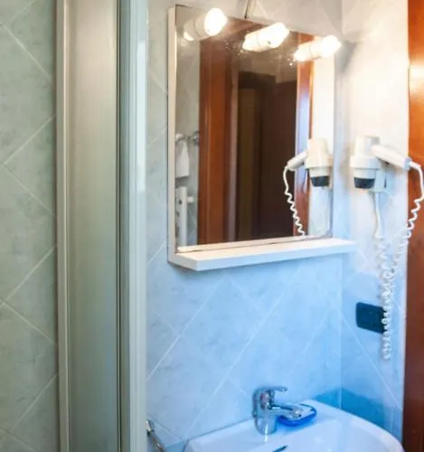 Hotel Melecchi 2*